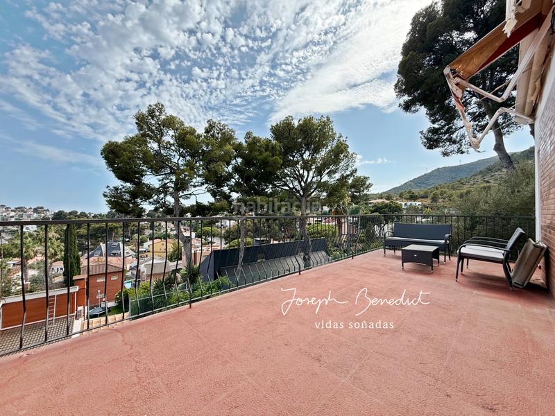 Foto 28e634ea-b25b-43f1-a710-50806013f00a. Maison avec chauffage parking piscine dans Montmar Castelldefels
