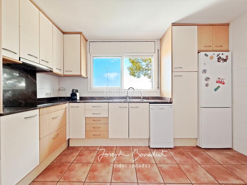 Foto b54ae9bf-5fe5-4679-8668-bfd4eabf3901. Maison avec chauffage parking piscine dans Montmar Castelldefels