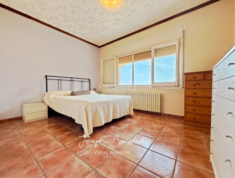 Foto bfb189d2-7f57-4593-ab31-659a662899aa. Maison avec chauffage parking piscine dans Montmar Castelldefels