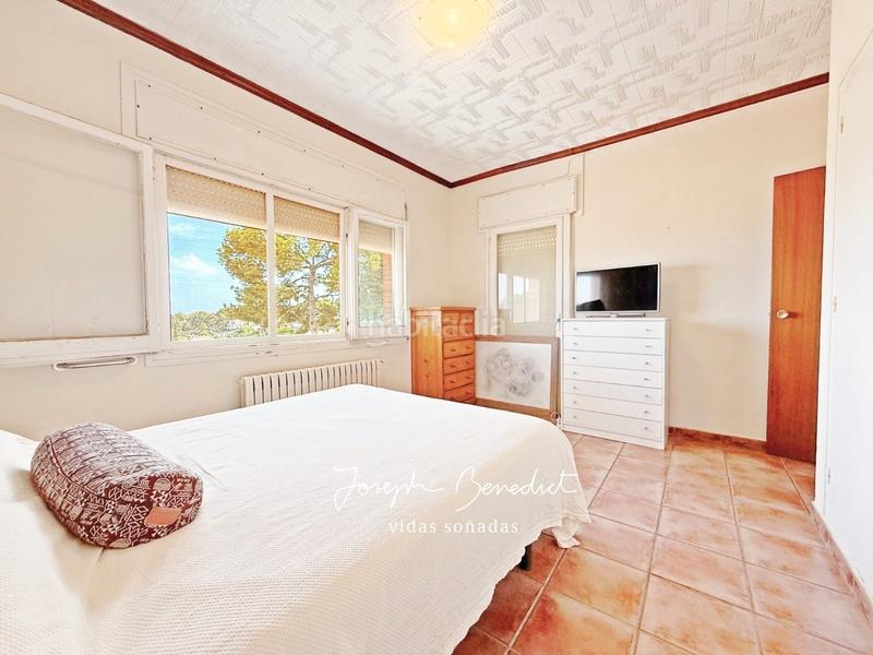 Foto f612e635-f773-4b3d-b936-0b768adde25f. Maison avec chauffage parking piscine dans Montmar Castelldefels