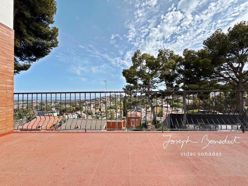 Foto ffd4b612-eca8-43b9-baf4-4eb4eb80f4aa. Maison avec chauffage parking piscine dans Montmar Castelldefels