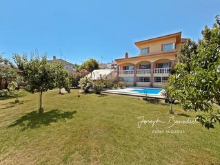 Casa en Segur de Calafell Nucli Urbà. La jadín de richard pelte