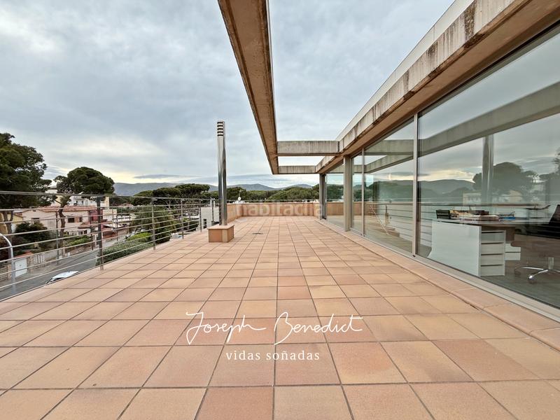 Foto cb658128-7228-439b-bedf-32806e1609e8. Casa con riscaldamento parcheggio piscina in La Pineda Castelldefels