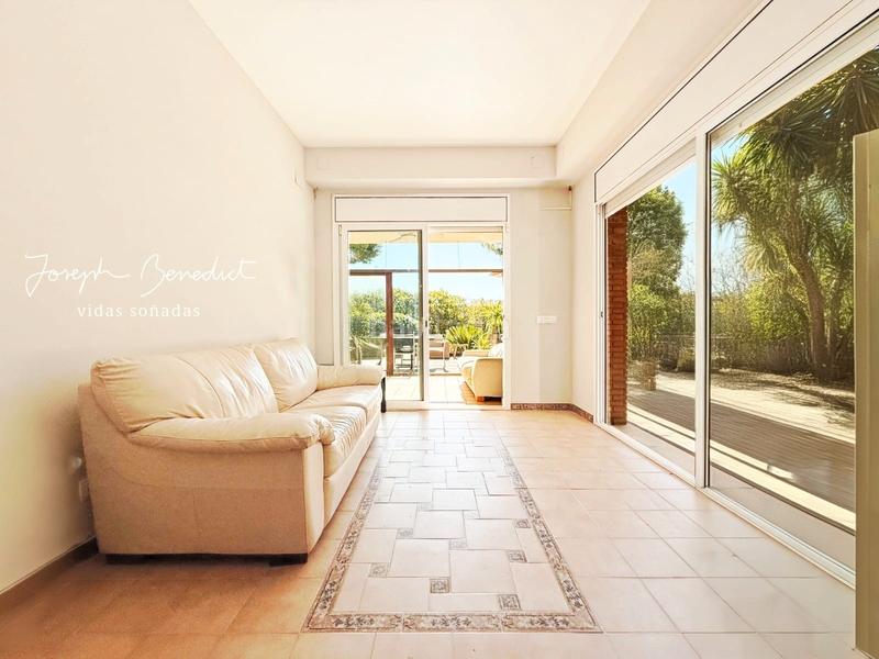 Foto 1846a628-a907-4186-9abc-2ad4f34ee824. Maison avec chauffage parking piscine dans Can Roca Castelldefels