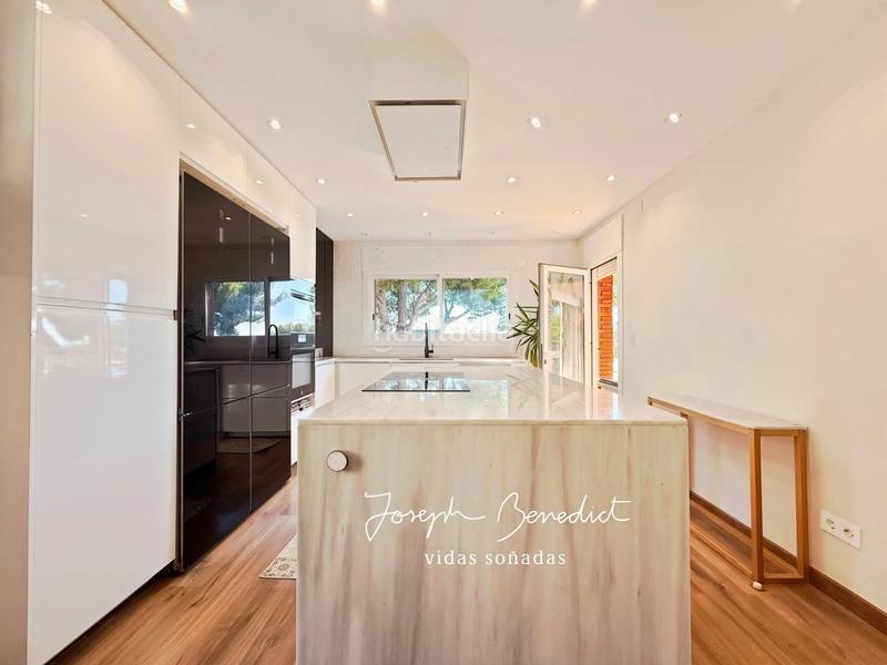 Foto 2bbcb1f8-807f-4306-b5af-30201cf88914. Maison avec chauffage parking piscine dans Can Roca Castelldefels