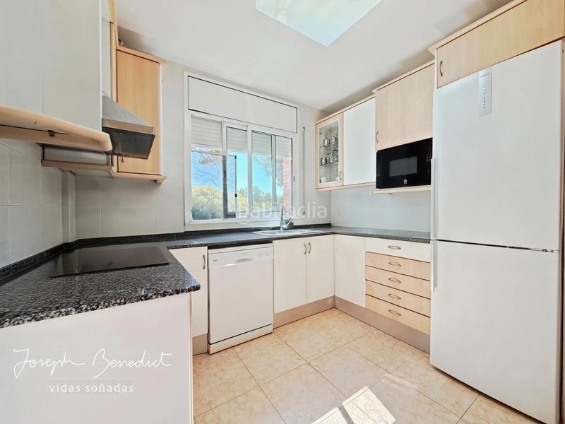 Foto 5bfd8d72-fd48-474c-a455-65aa045e36b2. Maison avec chauffage parking piscine dans Can Roca Castelldefels