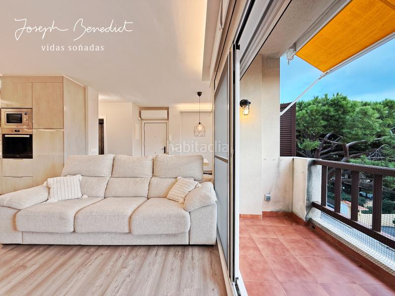 Foto 167fd677-3bcb-4772-9720-59c658d16bcd. Rent penthouse with heating parking pool in La Pineda Castelldefels