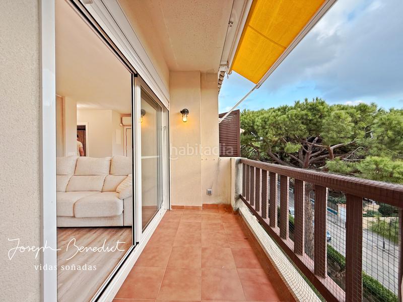 Foto 99e43b1c-9866-4104-899e-520366be9f75. Rent penthouse with heating parking pool in La Pineda Castelldefels