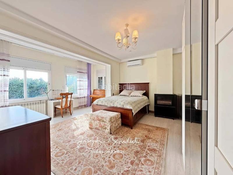 Foto 68d80719-83fe-4313-9693-f76113f92f8f. House with fireplace heating parking pool in Montmar Castelldefels