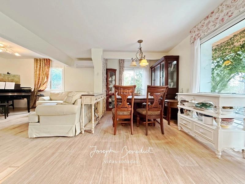 Foto 7943bde5-0a88-4c49-99cc-30df317af969. House with fireplace heating parking pool in Montmar Castelldefels