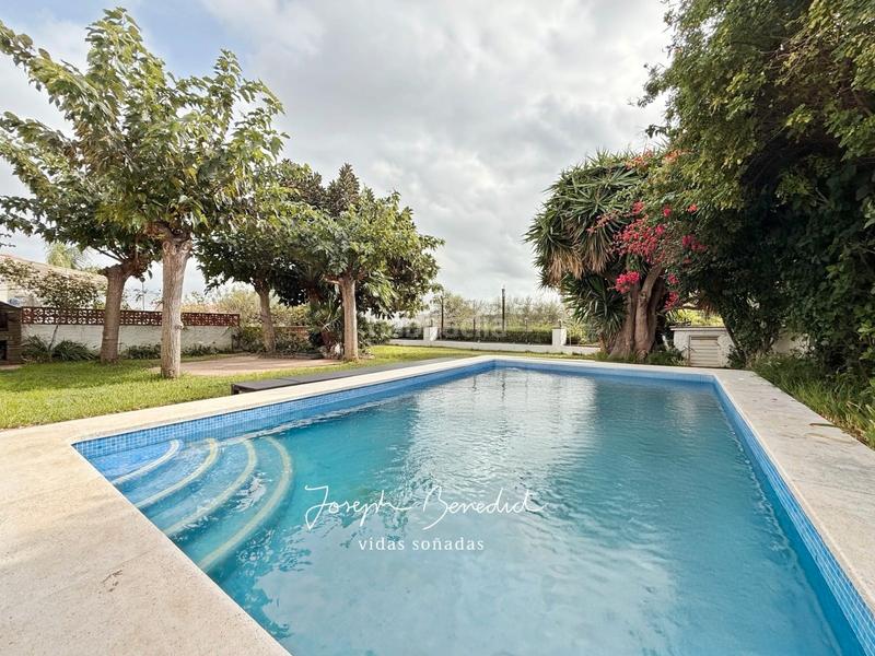Foto 9b6d6197-762b-4728-a94d-9161b7f78a17. House with fireplace heating parking pool in Montmar Castelldefels