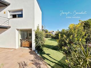Maison à Montmar. La casa donde la luz es una joya