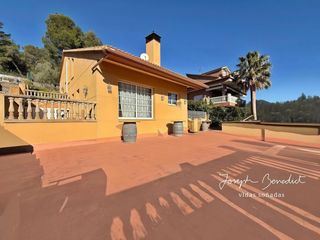 Haus in Begues. La casa de la llum