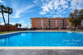 Pis a Les Salines-Pla de Sant Pere