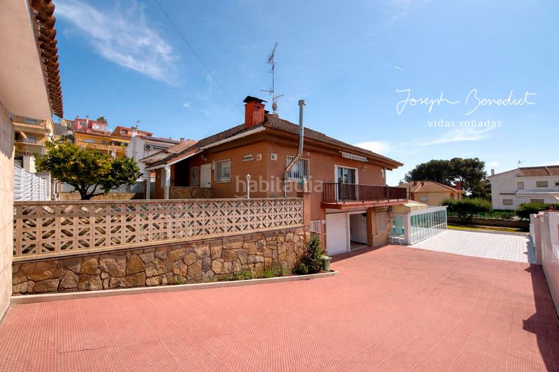 Foto c8fc5733-f06c-4a27-9f21-2aa37ec62c75. Casa sanssouci-haus en Segur de Calafell nucli urbà Segur de Calafell