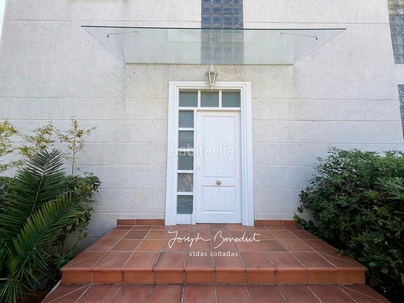 Foto 87ee11d0-9f7f-4ffd-80b6-ce96bb0250f6. Casa amb calefacció aparcament a Baixador Castelldefels