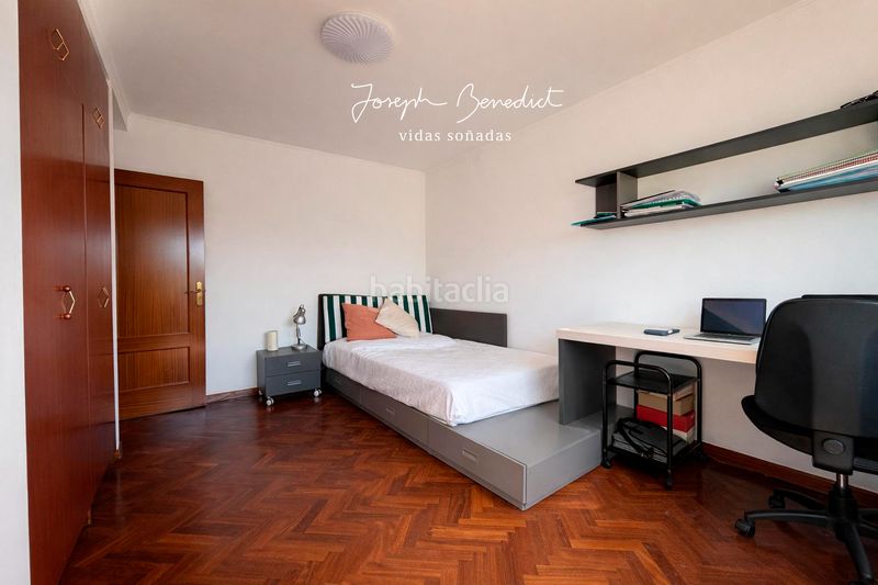 Foto f2b2ff75-7437-45a4-ba0b-9c84796864d7. Casa amb calefacció aparcament a Baixador Castelldefels