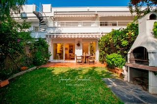 Casa a El Poal. Casa janis joplin