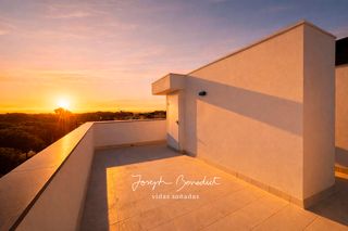 Penthouse  Autovia de castelldefels 137. Ático arenas de eliette