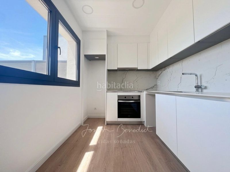 Foto 7892996a-7bc7-4145-a0c7-71ab6236e763. Ático en autovia de castelldefels 137 ático arenas de eliette en Gavà