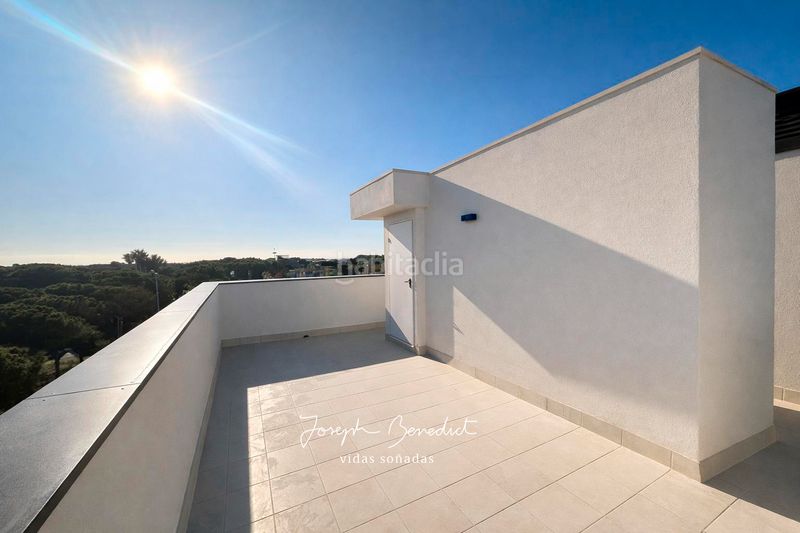 Foto f56e9dee-b7b9-4c04-9f51-f2fe15f72252. Ático en autovia de castelldefels 137 ático arenas de eliette en Gavà