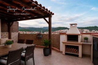 Penthouse in Castell-Poble Vell. Ático de asgard