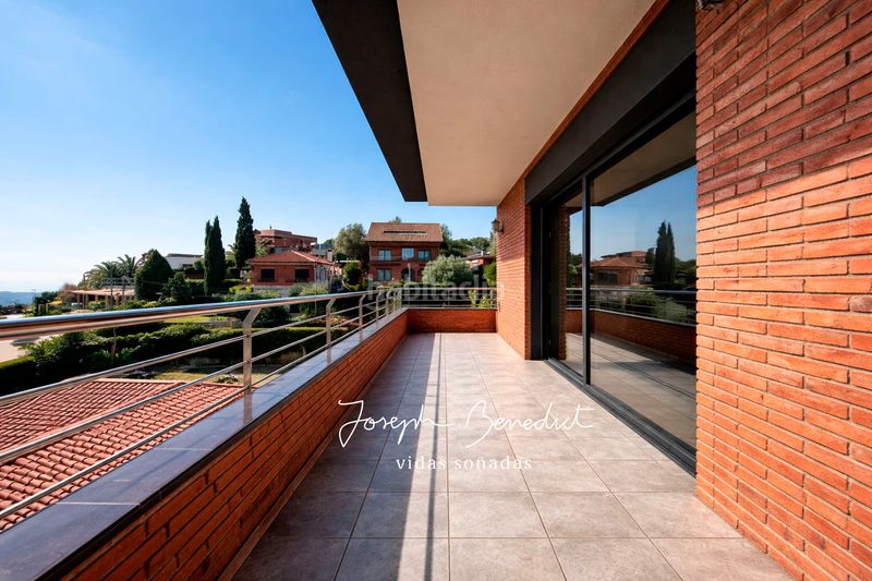 Foto 13a41c4e-52d6-49ee-b189-19073aa345d9. Casa amb calefacció piscina a Bruguers Gavà