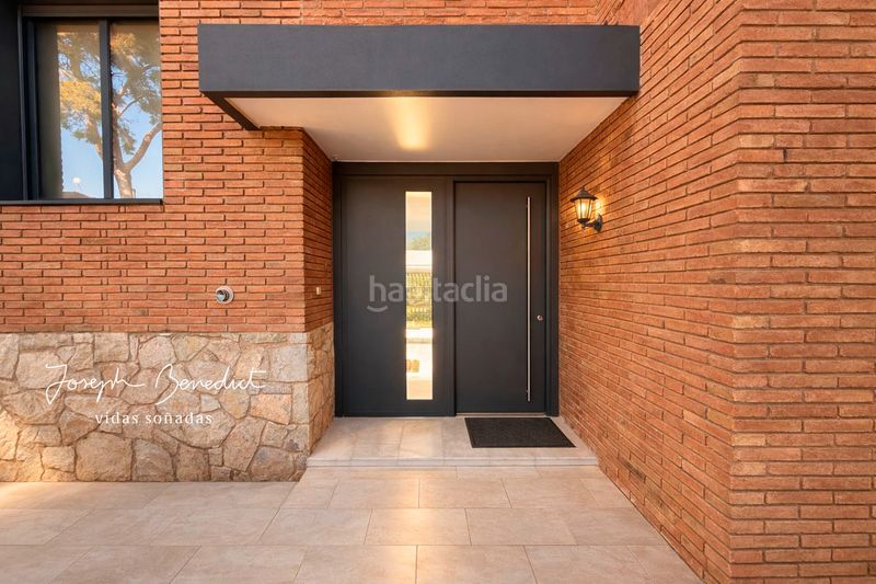 Foto 52b755ee-164e-458e-a8e8-54515e1e27b2. Casa amb calefacció piscina a Bruguers Gavà
