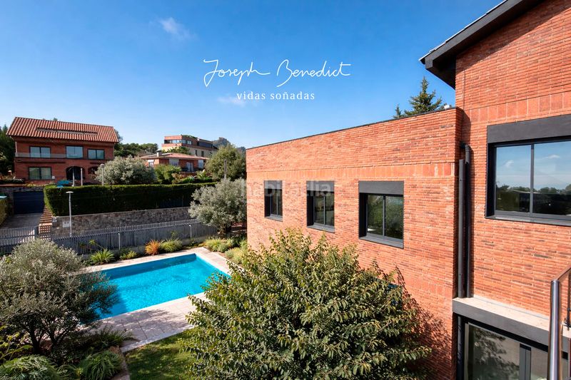 Foto 8cf3a421-bef5-4bdf-8534-aa155f88871a. Casa amb calefacció piscina a Bruguers Gavà