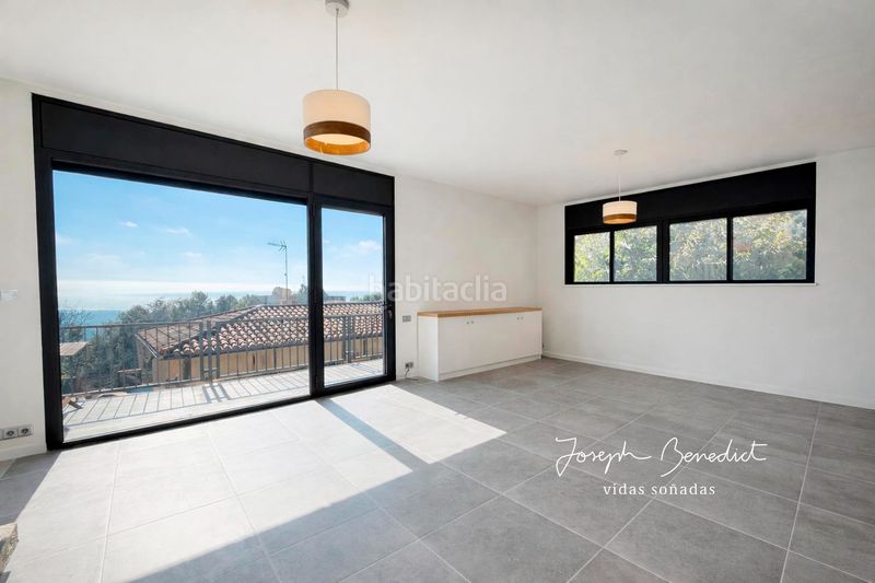 Foto a6d75f3f-98a9-4f9d-8f57-9be5a0e9d8ab. Casa amb calefacció piscina a Bruguers Gavà