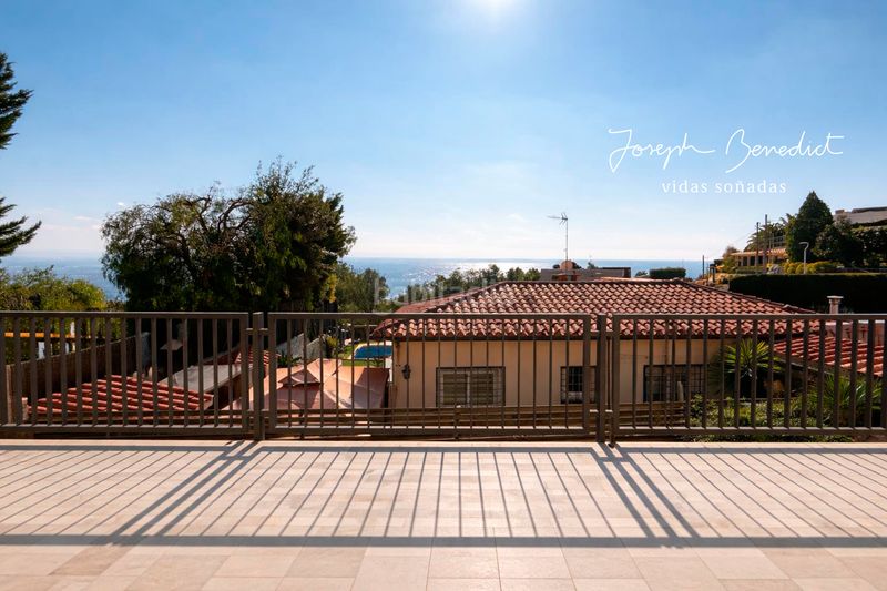 Foto b60a2852-4fcc-48ff-9d9e-8c0ee7833765. Casa amb calefacció piscina a Bruguers Gavà
