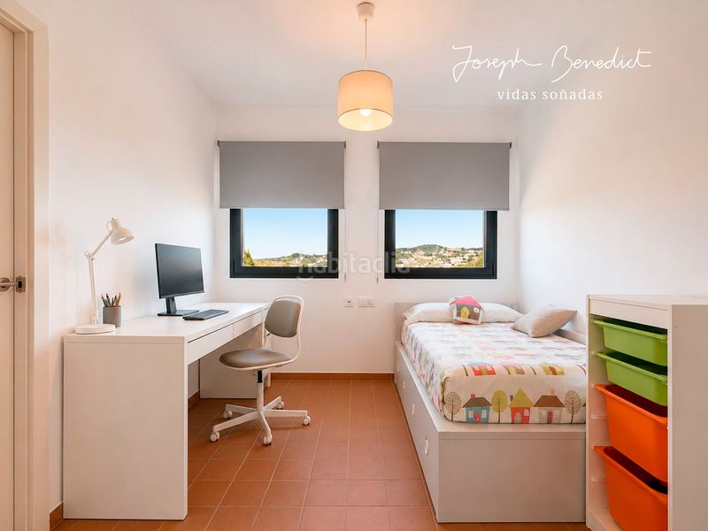 Foto cc533ced-641b-4207-a4bb-82cb7a557801. Casa amb xemeneia calefacció aparcament piscina a Torrelles de Llobregat