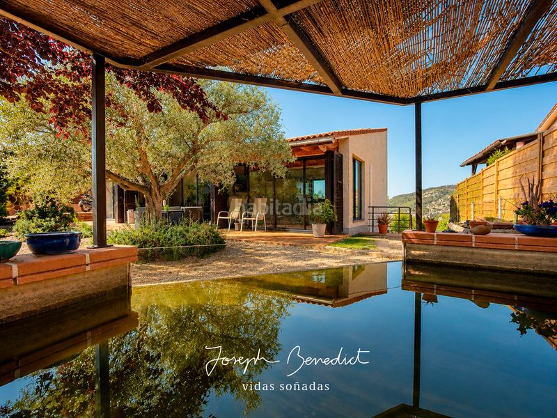Foto f2b631b6-0ae0-4fac-841f-58a0b50fd825. Casa amb xemeneia calefacció aparcament piscina a Torrelles de Llobregat