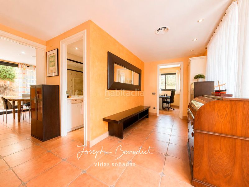 Foto d72202d6-4f7b-449d-9822-6058f4a9873e. Casa amb xemeneia calefacció aparcament piscina a Calafell