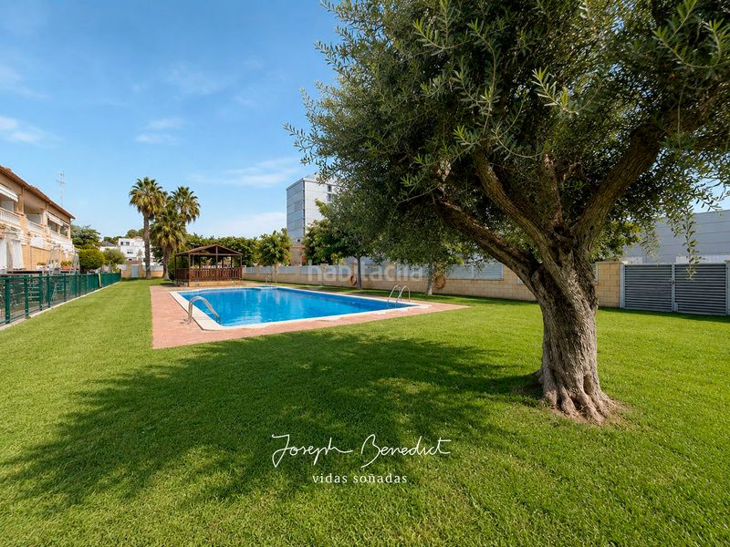 Foto 0548cdb6-01bf-4930-9e7f-07f00bc8eb7f. Casa amb calefacció aparcament piscina a Cunit residencial Cunit