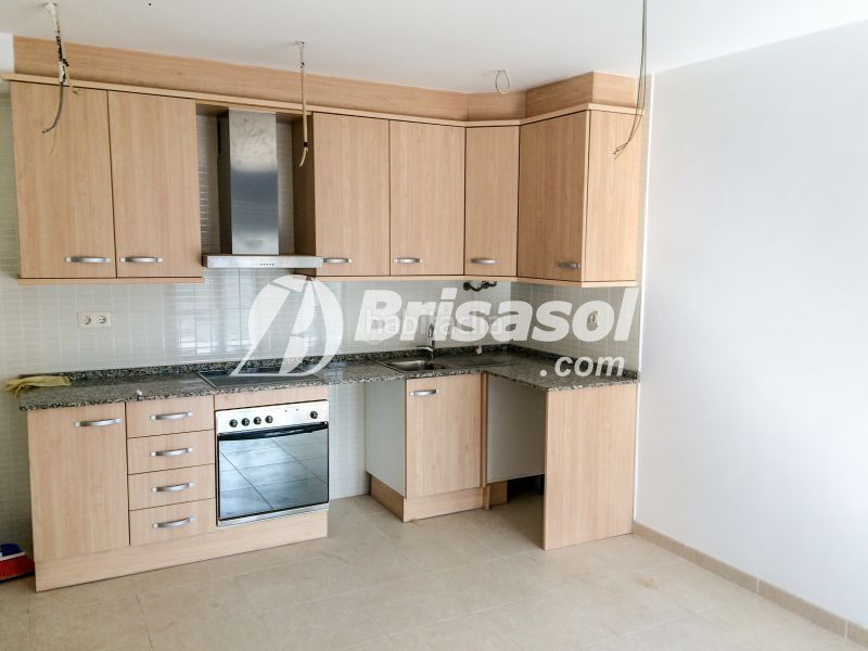 Foto 91d960a1-ca3c-46e2-87fe-d4448c3fff57. Àtic amb aparcament a Passeig Marítim Miami Platja