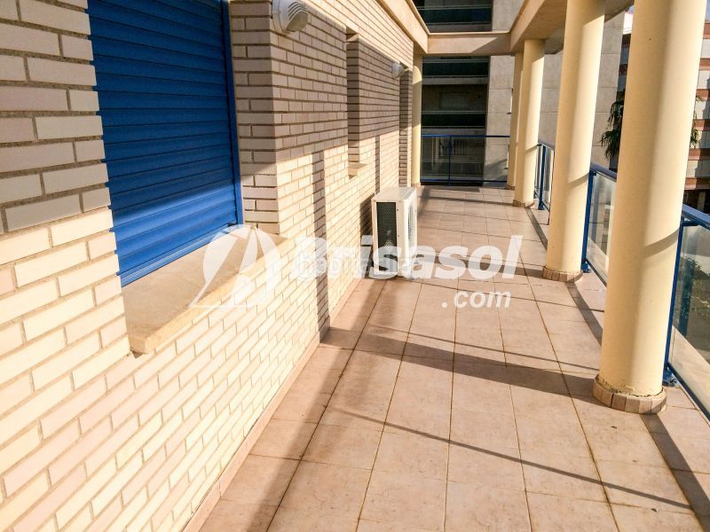 Foto 91ee5be9-9a1e-4a88-99c3-167effc0fe14. Àtic amb aparcament a Passeig Marítim Miami Platja