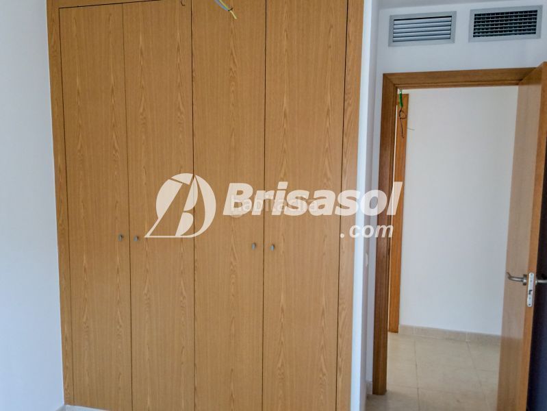 Foto 9fafd367-9bf5-4b91-8eae-033eeefe50c2. Àtic amb aparcament a Passeig Marítim Miami Platja