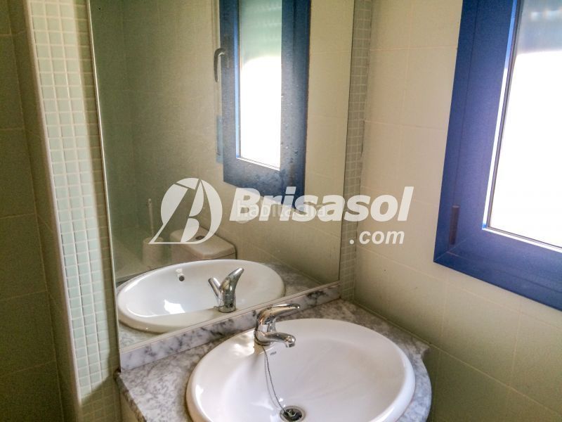 Foto d12e5f6c-0575-4baa-a7d2-065c28149d31. Àtic amb aparcament a Passeig Marítim Miami Platja