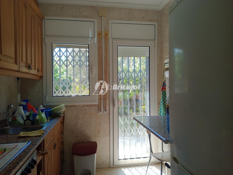 Foto 4a7b1843-e0d8-424c-8ed0-2599fe5d0dbe. Casa amb calefacció aparcament a Centre Miami Platja