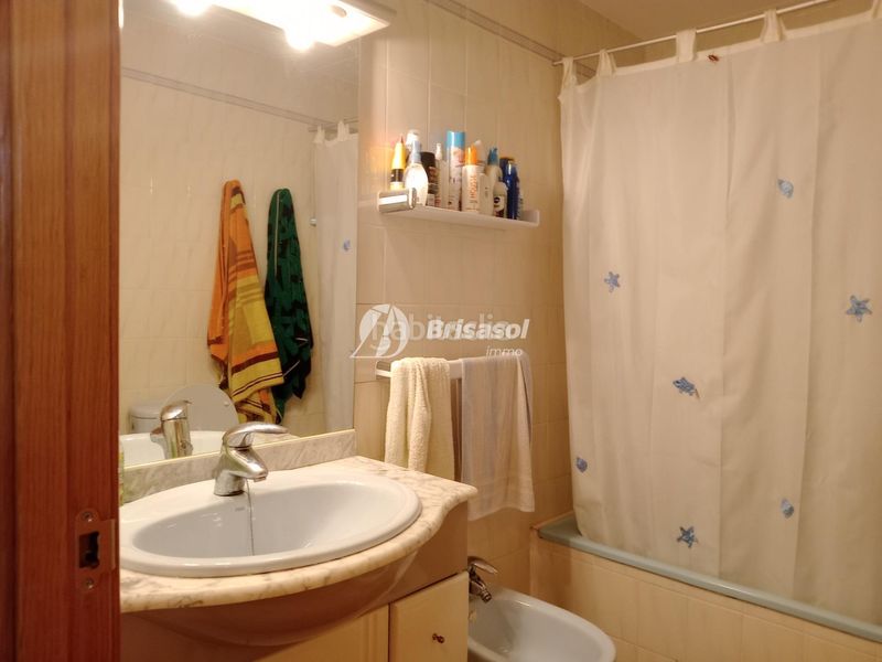 Foto ddeb8da7-3497-4537-acb4-85a55303174b. Casa amb calefacció aparcament a Centre Miami Platja