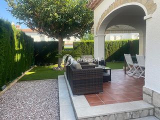 Semi detached house in Pino Alto. Espectacular pareado en pino alto, a un paso de playa cristal y