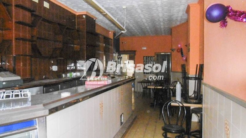 Foto 2f3f395d-3f46-436a-a18b-1c424596d0c3. Local comercial a Eixample Tarragona