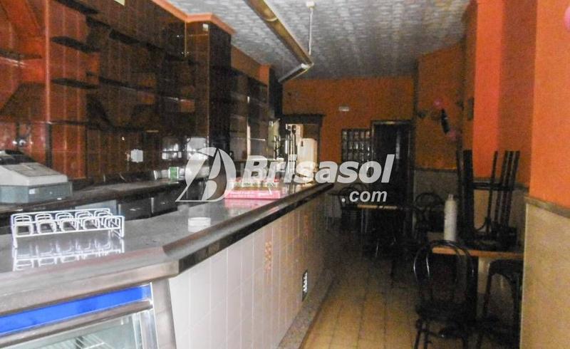 Foto cf6481de-5a55-49e7-a6f7-fe9744917056. Local comercial  en venta cerca de rambla nova en Tarragona