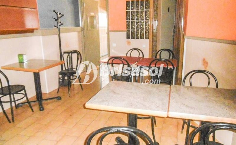 Foto f9565c8f-6f8c-4b5a-aca3-947729252b1c. Local comercial a Eixample Tarragona