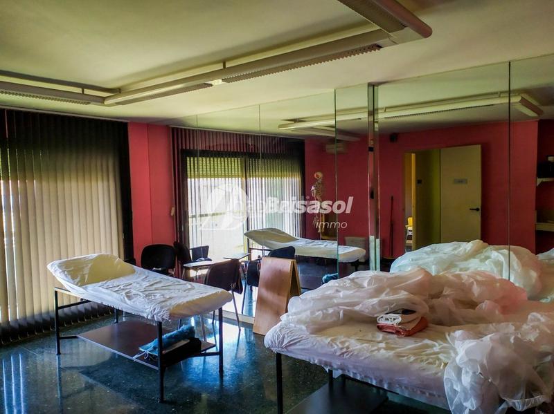 Foto 26020959-0c07-40ce-8b65-60c251fe8b40. Local comercial local de 160 m2 en avenida del presidente lluís companys en Tarragona