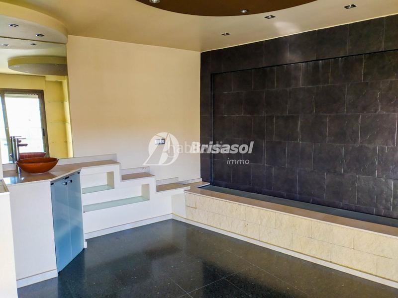 Foto 46ce8d98-f628-44ec-a6f3-d4001d3069e9. Local comercial local de 160 m2 en avenida del presidente lluís companys en Tarragona