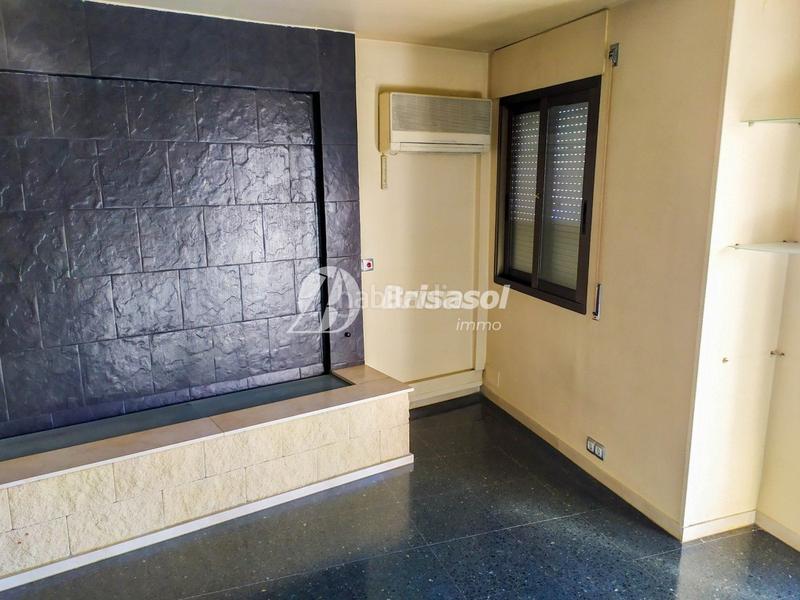 Foto 5750c1bd-18e7-4e5d-a546-177d4325af6e. Local comercial local de 160 m2 en avenida del presidente lluís companys en Tarragona