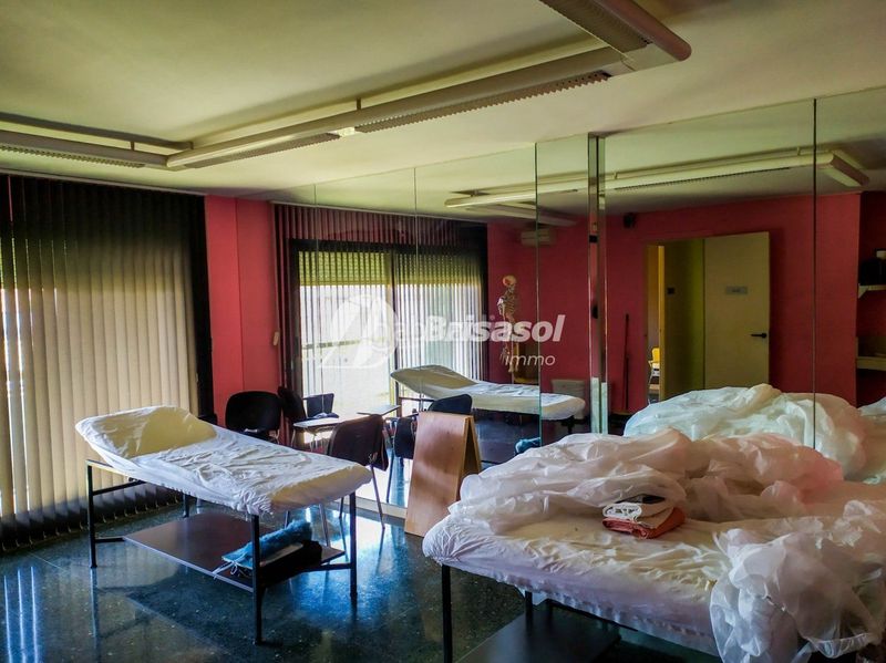 Foto fc5b57df-363e-44db-ab05-f3f7a11183e9. Local comercial a Nou Eixample Nord Tarragona