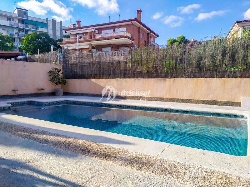 Foto dac12003-e4e6-415a-9ebb-f80a0d11f899. Casa con riscaldamento parcheggio piscina in Sant Salvador Tarragona